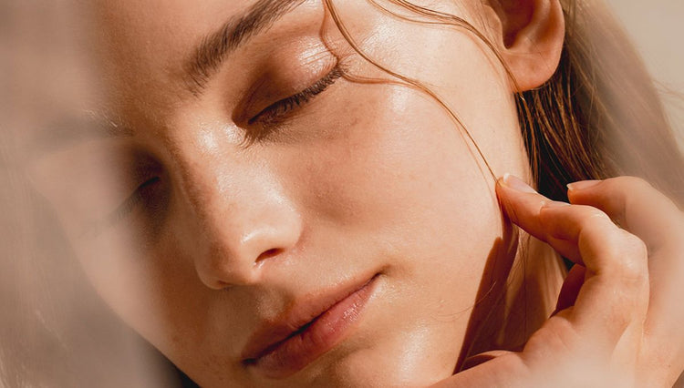 Translation missing: en.How to Build a Brightening Skincare Routine